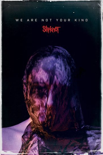Szczegółowy widok plakatu Slipknot pokazujący intensywność kolorów.