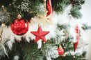 Gwiazdki zawieszki na choinkę zestaw bombek 8szt czerwony ozdoby świąteczne