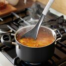 Chochla do zupy i sosu łyżka wazowa stalowa czarna nabierka 32 cm