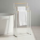 Stojak na ręczniki wieszak stojący podłogowy łazienkowy biały 3 poziomowy