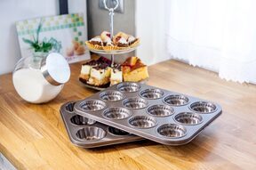 Blacha forma na muffinki 12 babeczek foremka