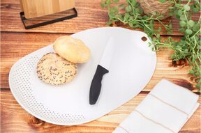 Deska kuchenna do krojenia z ociekaczem plastikowa
