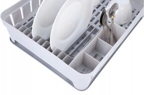 Suszarka do naczyń stojąca ociekacz z tacką