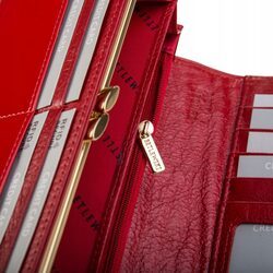 SKÓRZANY PORTFEL DAMSKI BETLEWSKI DUŻY LAKIEROWANY