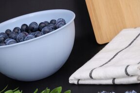 Miseczka na przekąski owoce kuchenna 0,75l niebieska miska plastikowa ?15cm