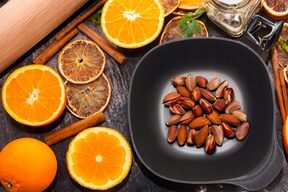 Miska plastikowa BIO z uchwytem brązowa mała na owoce przekąski 0,75l