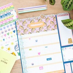 Dom jest tam, gdzie jest mój kot - planer ścienny 2024/2025