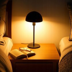 Lampka nocna biurkowa do czytania czarna metalowa stojąca z kloszem