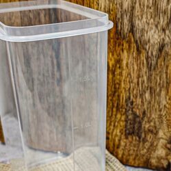 ZESTAW POJEMNIKÓW NA ŻYWNOŚĆ x8 szczelne organizery do szafek z naklejkami