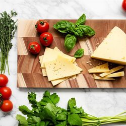 Deska do krojenia 30x20cm drewniana z akacji kuchenna do serwowania