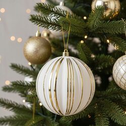 Bombka choinkowa elegancka biała ze złotymi żłobieniami 10 cm duża