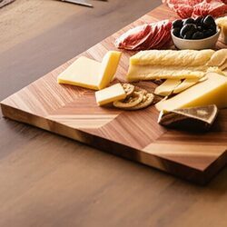 Deska do krojenia 30x20cm drewniana z akacji kuchenna do serwowania