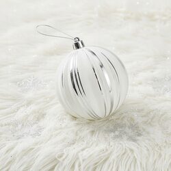 Bombka choinkowa ryflowana biała ze srebrnymi paskami 8 cm ozdoba duża